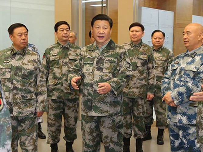 Chủ tịch Trung Quốc Tập Cận Bình cùng các tướng lĩnh cấp cao trong Quân ủy Trung Ương Trung Quốc.
