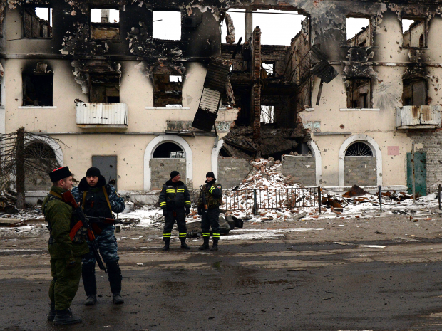 Ukraine ớn Nga thổi bùng lửa chiến ở Donbass ảnh 3