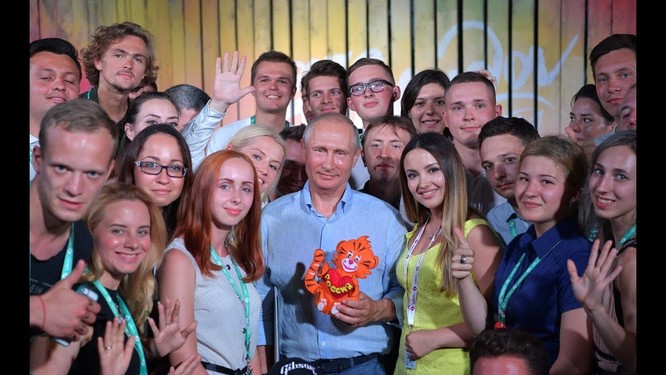 V.Putin lèo lái đất nước: Giới trẻ muốn Nga thành siêu cường, không "chơi" với Mỹ bằng mọi giá ảnh 2