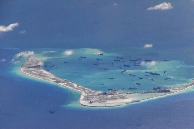 Mỹ "chơi rắn", ra tay khống chế đảo nhân tạo phi pháp Trung Quốc ở Biển Đông ảnh 2