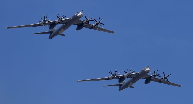 Oanh tạc cơ Tu-95MS sẽ được trang bị tên lửa hành trình tầm xa ảnh 1