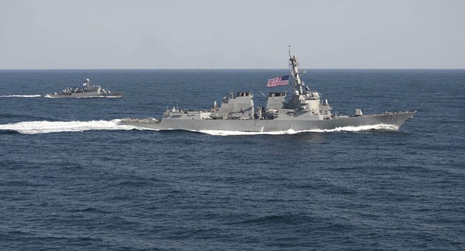 Tàu chiến Hải quân Mỹ.