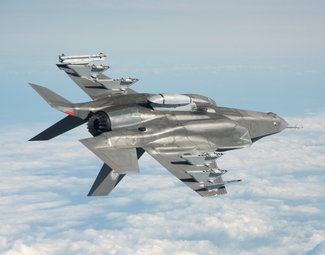 F-35 tành hình của Không lực Mỹ.