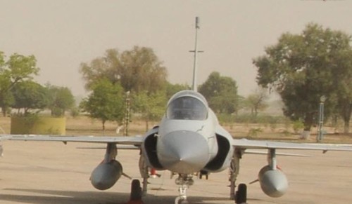 Máy bay chiến đấu hạng nhẹ JF-17 Thunder/FC-1 Kiêu Long.