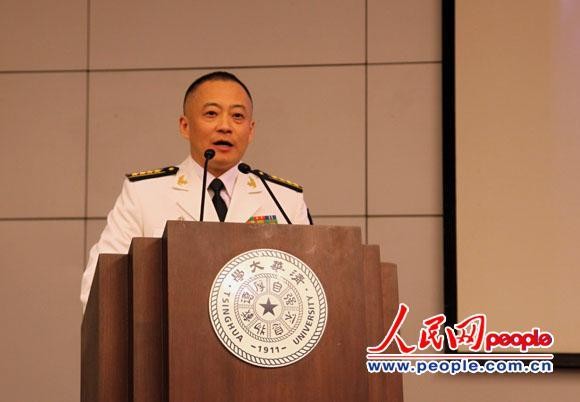Ngày 23/4/2015, Trương Tranh phát biểu tại Đại học Thanh Hoa, Trung Quốc. Nguồn ảnh: Báo Nhân Dân Trung Quốc.