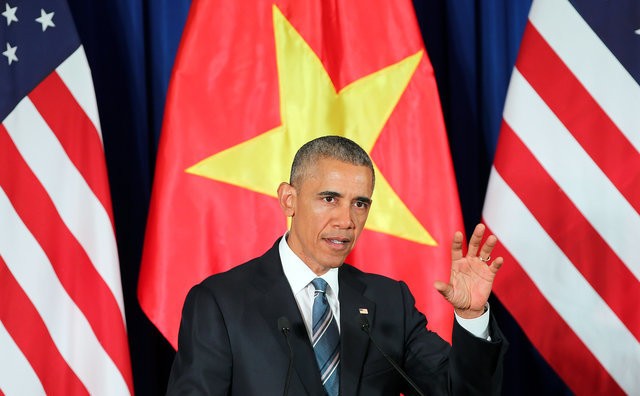 Tổng thống Mỹ Barack Obama tại Hà Nội trong ngày đầu tiên chính thức thăm, làm việc tại Việt Nam.