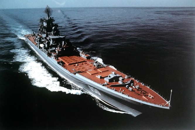 Tàu chiến lớp Kirov.