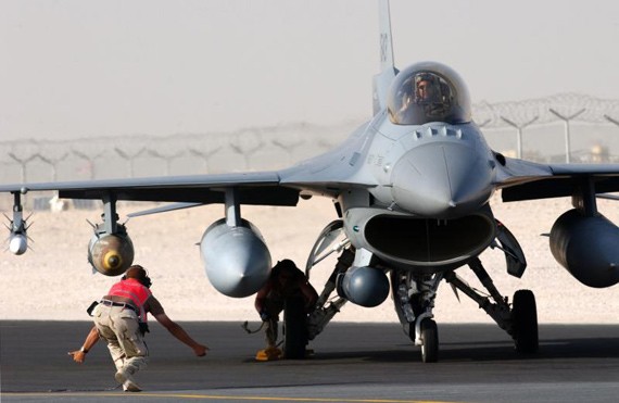 Máy bay chiến đấu F-16 Mỹ.