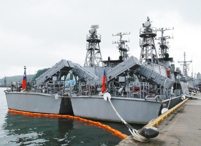 Tàu tuần tra lớp Cẩm Giang, Hải quân Đài Loan trang bị tên lửa chống hạm. Ảnh: Người quan sát, Trung Quốc.