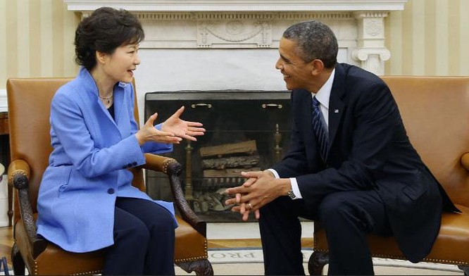 Tổng thống Hàn Quốc Park Geun-hye và Tổng thống Mỹ Barack Obama. Ảnh: Korea.net.