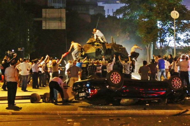 Báo Anh chỉ ra nguyên nhân đảo chính quân sự lật đổ Tổng thống Thổ Nhĩ Kỳ Erdogan ảnh 1
