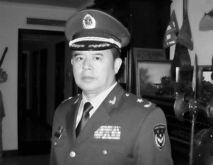 Kiều Lương - Thiếu tướng Không quân Trung Quốc.