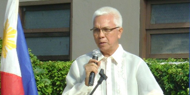 Bộ trưởng Nội các Philippines Leoncio Evasco