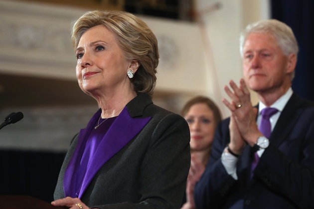 Hillary Clinton: Tôi sẽ không rũ bỏ niềm tin ảnh 1