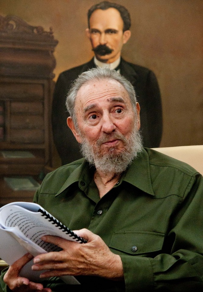 Lãnh tụ Cuba Fidel Castro khi trả lời phỏng vấn tại thủ đô La Habana ngày 8/8/2010. (Ảnh: THX/TTXVN)