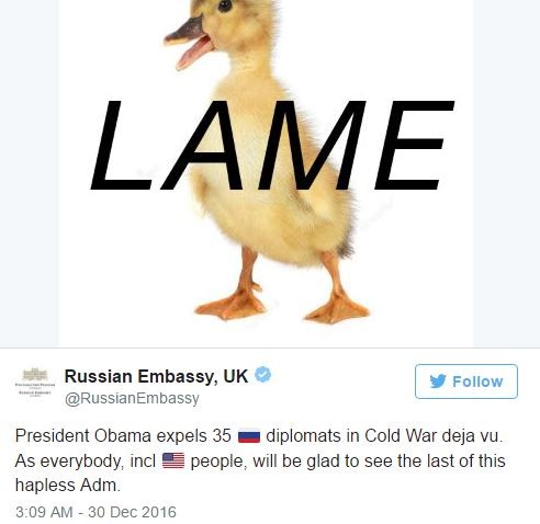 Mạng xã hôj của Đại sứ Nga tại Anh đưa hình ảnh mỉa mai.
