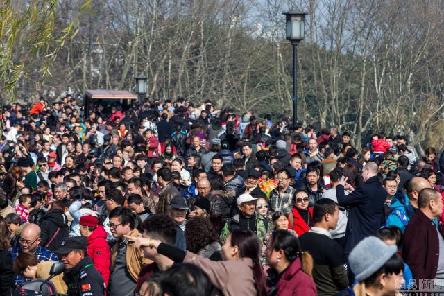 Chùm ảnh hàng triệu người Trung Quốc đi chơi xuân ngày tết Nguyên Đán ảnh 9