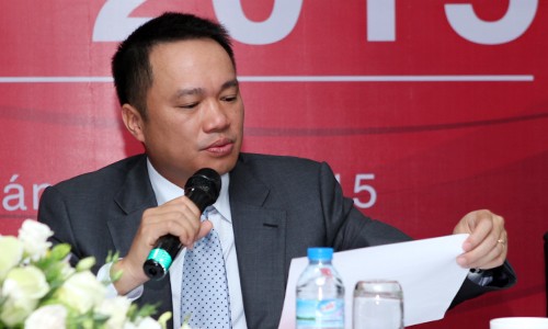 Chủ tịch Techcombank - Hồ Hùng Anh cho biết việc chia cổ tức, nếu sớm, có thể diễn ra trong vòng 3-5 năm tới.