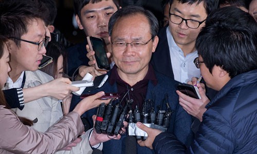 Chủ tịch Sung Woan-jong tự tử khi đang ở tâm điểm scandal về lập quỹ đen, đưa hối lộ