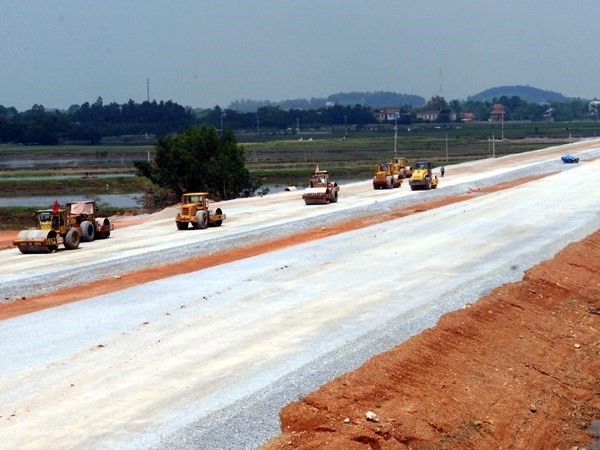 Cao tốc Hà Nội-Hải Phòng sẽ được thông xe toàn tuyến vào cuối năm 2015. 