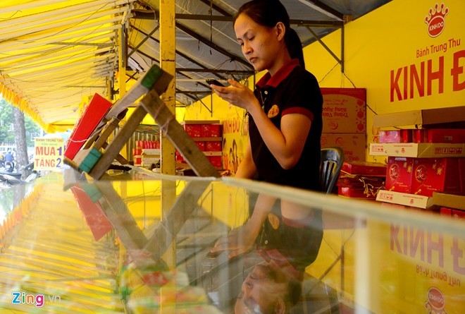 Ma trận bánh trung thu mua 1 tặng 2, 3 ở Sài Gòn ảnh 6