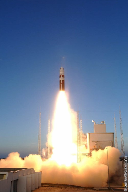 Pháp thử nghiệm thành công tên lửa đạn đạo liên lục địa M51 ảnh 1