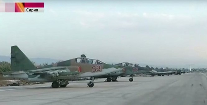 Su-34 Nga lần đầu tiên tham chiến, nhưng không ném được bom ở Syria ảnh 2