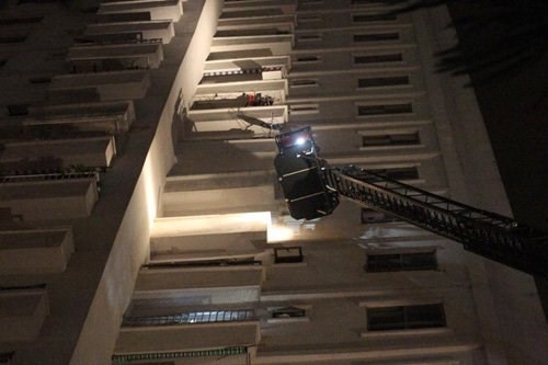 Sốc: Xe thang Hà Nội không thể vươn quá 18 tầng trong khi chung cư liên tiếp cháy ảnh 2