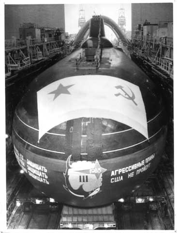 Quá trình đóng tàu ngầm lớn nhất thế giới ảnh 6
