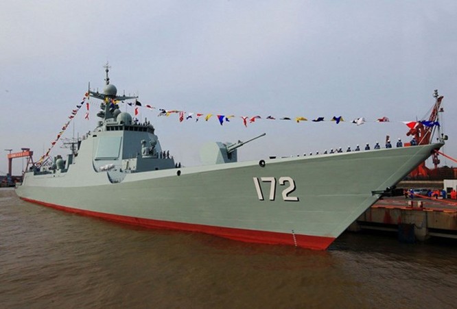 Trung Quốc đã chuẩn bị sẵn cả biên đội tàu chiến “kèm” tàu chiến Mỹ ở Đá Xu Bi ảnh 1