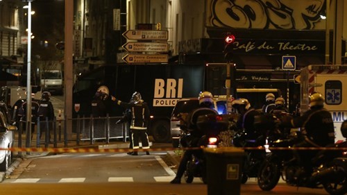 Đấu súng dữ dội ở ngoại ô Paris, tiêu diệt 3 nghi phạm khủng bố ảnh 8