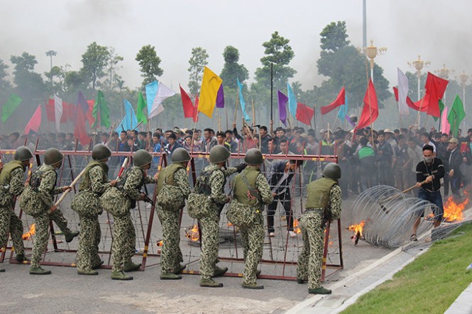 Mục kích đặc công Việt Nam diễn tập chống khủng bố ảnh 4