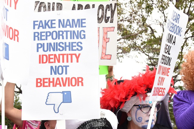 Sau vô vàn chỉ trích, Facebook cuối cùng phải cho người dùng sử dụng tên giả ảnh 1