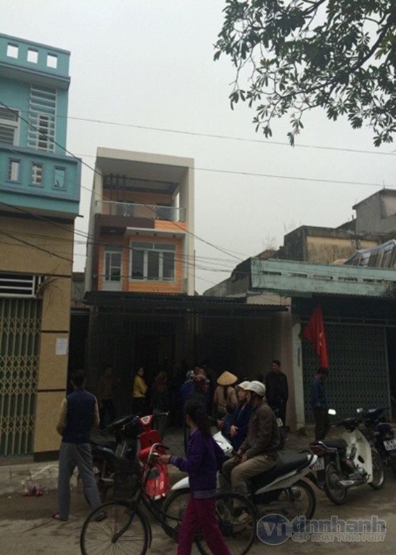 Sầm Sơn, Thanh Hóa: Nghi vấn kẻ lạ mặt đánh người, nổ súng trong nhà dân ảnh 1