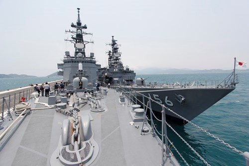 Hải quân Việt Nam đón 2 tàu hộ vệ Hải quân Nhật Bản tại Cảng Cam Ranh ảnh 2