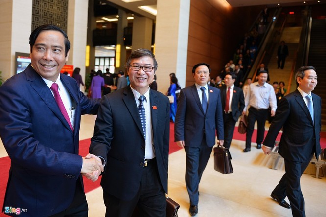 Giây phút chia tay của các đại biểu Quốc hội khóa XIII ảnh 1