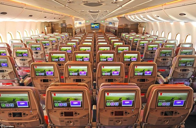Video Emirates, hãng sở hữu máy bay khổng lồ A380 nhiều nhất thế giới ảnh 2