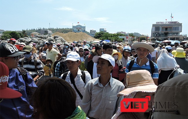 Trong 3 ngày nghỉ lễ Giổ tổ Hùng Vương, đảo Lý Sơn đã đón trên 5.000 lượt khách ra thăm quan.