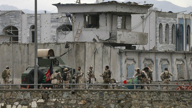 Taliban tấn công lớn vào Kabul ảnh 2