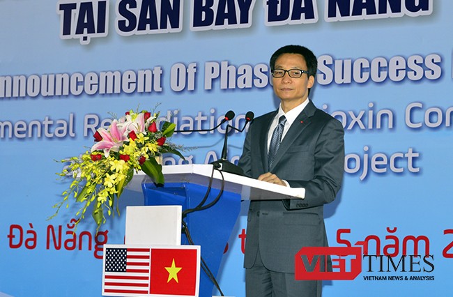Phó Thủ tướng Vũ Đức Đam phát biểu tại sự kiện hoàn thành giai đoạn 1 xử lý dioxin tại Sân bay Đà Nẵng 