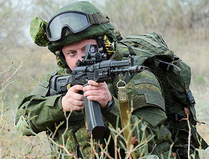 ‘Chiến binh’, quân phục thông minh của lính Nga ảnh 1