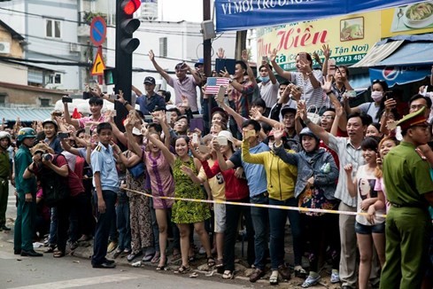 Mỹ công bố clip hậu trường chuyến thăm Việt Nam của Tổng thống Obama ảnh 1