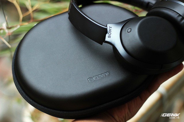 Muốn thống trị thị trường tai nghe không dây, Bose và Beats cần “bước qua xác” flagship này của Sony ảnh 12