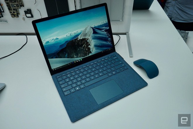 Apple cập nhật MacBook trong tháng Sáu để đáp trả Surface Laptop ảnh 1