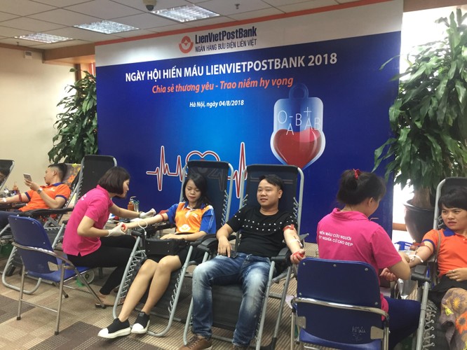 LienVietPostBank tổ chức Ngày hội Hiến máu nhân đạo 2018 ảnh 3