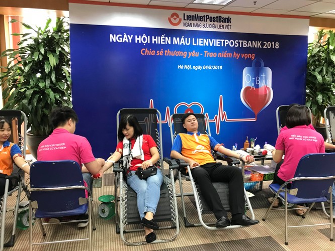 LienVietPostBank tổ chức Ngày hội Hiến máu nhân đạo 2018 ảnh 4
