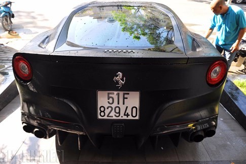 'Hàng độc’ F12 Berlinetta bản độ Dubai duy nhất tại Việt Nam - ảnh 10