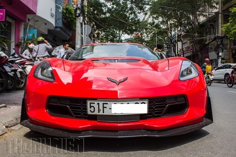 ‘Quỷ đỏ’ Chevrolet Corvette C7 Z06 giá 7 tỉ đồng dạo phố Sài Gòn ảnh 2