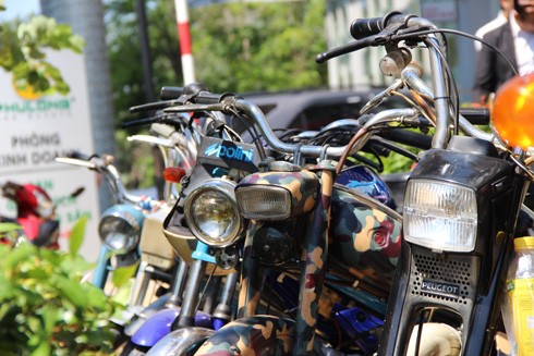 Hàng trăm xe máy cổ hội tụ tại Sài Gòn ảnh 4