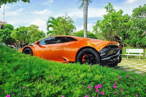 Siêu bò Lamborghini Huracan độ Vorsteiner chất nhất Việt Nam ảnh 4